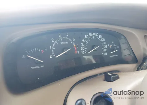 2000 Buick Park Avenue from USA, damaged, VIN 1G4CW54K5Y4225969